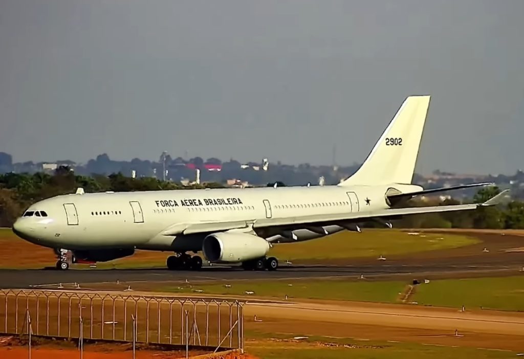 Segundo Airbus A330 da FAB está no Brasil Força Aérea