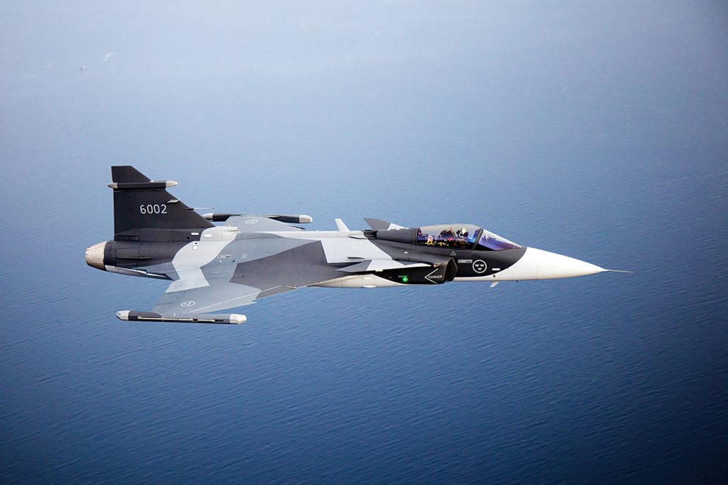 Gripen E da Swedish Air Force. Saab fecha acordo com a FMV para o desenvolvimento futuro do Gripen (Foto: Saab).