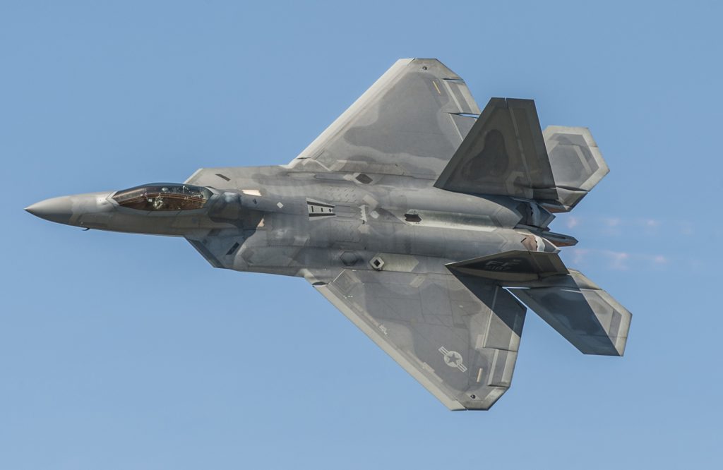 Lockheed vai modernizar os F-22 (Foto: USAF/Airman Kayla Newman).