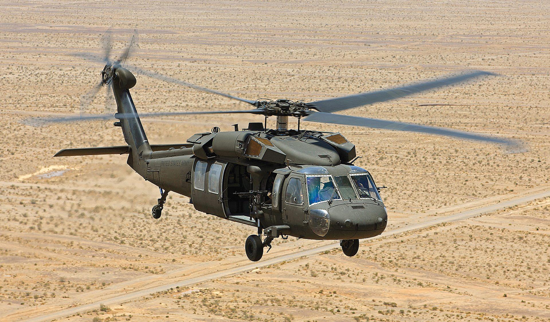 Вертолет uh 60 black hawk. Вертолёт uh-60 Black Hawk. Sikorsky uh-60 Black Hawk. Сикорский uh 60 вертолет. Uh-60 Black Hawk черный ястреб.