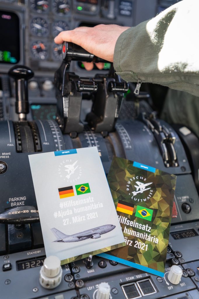 Material alusivo à operação humanitária para o Brasil à bordo do Airbus A310 da Luftwaffe (Foto: GAF).