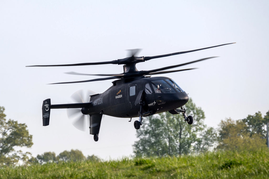 A Sikorsky já acumulou mais de 500 horas de voos de testes com os S-97 Raider e sua Tecnologia X2 (Foto: Sikorsky).