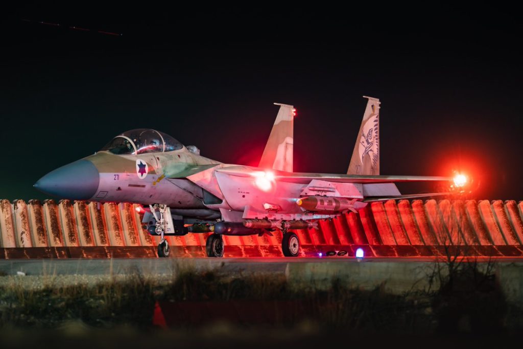 F-15I da IAF saindo para uma missão noturna de ataque a Faixa de gaza (Foto: IAF).