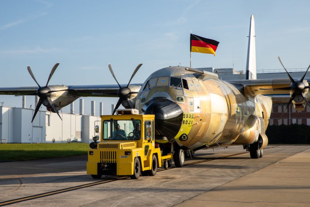 O C-130J-30 c/n 5930 é o primeiro Super Hercules Alemão  (Foto: Lockheed Martin).
