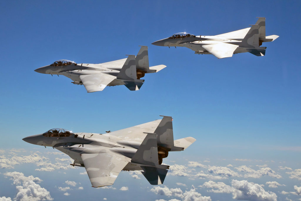 Esquadrilha de F-15QA (Foto: QAF).