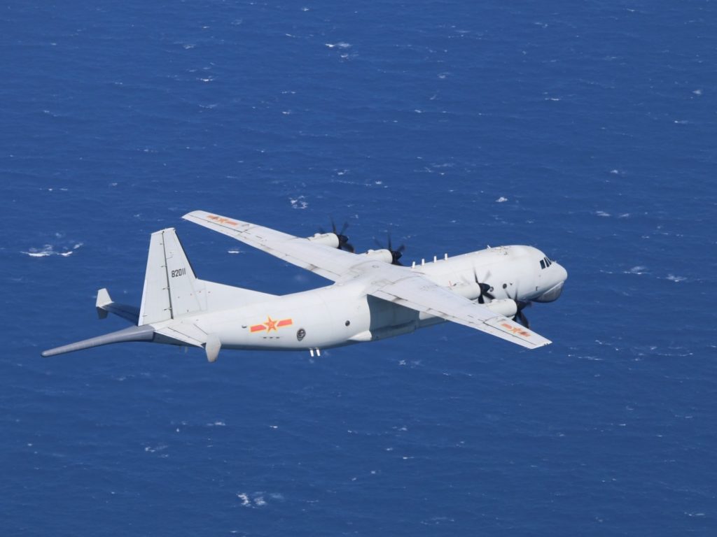 Y-8 da PLAN caiu no Mar da China Meridional. Aerovane Y-8, similar a da foto, foi perdida em um acidente em 1º de março (Foto: China Military).