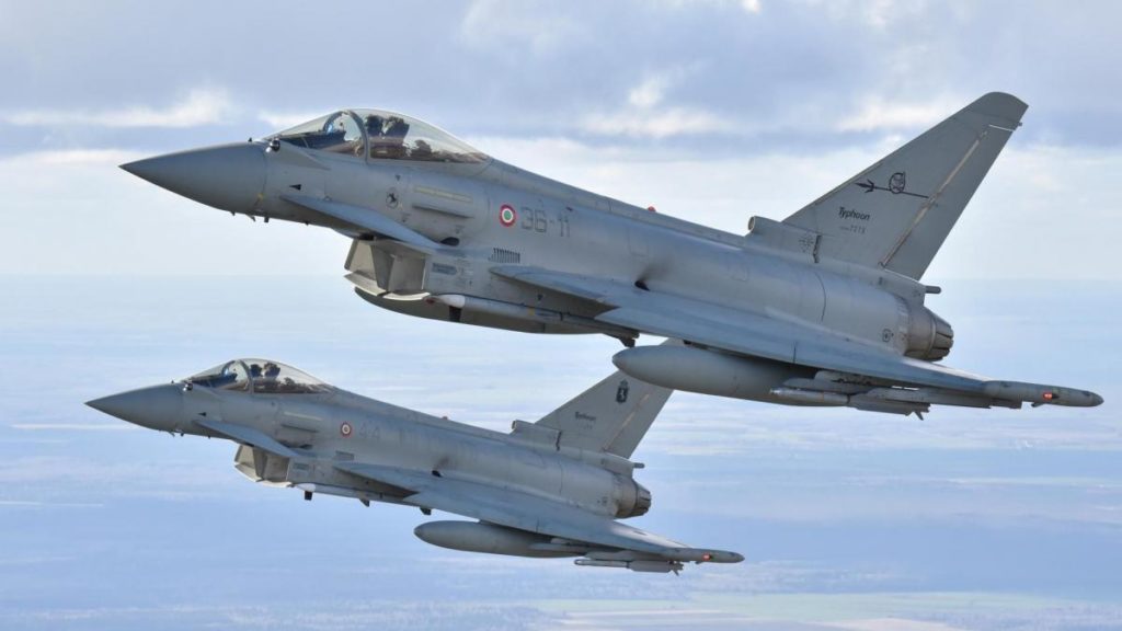 JATCS da OTAN coordena F-16 da FAP e F-2000A da AMI. Dois Typhoon da AMI (Foto: AMI).