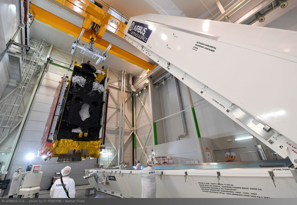 Inmarsat-6 da Airbus é enviado ao Japão para o lançamento (Foto: Airbus/P. PIGEYRE).