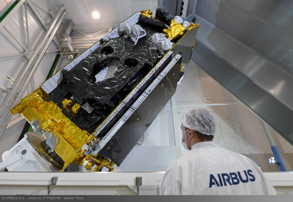Inmarsat-6 da Airbus é enviado ao Japão para o lançamento (Foto: Airbus/P. PIGEYRE).