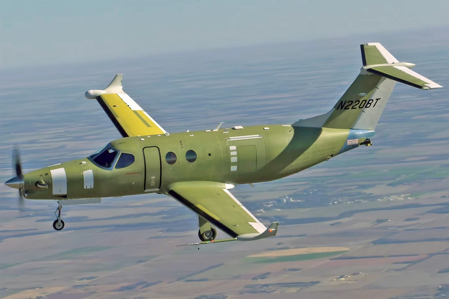 Primeiro voo do novo monomotor Beechcraft Denali » Força Aérea