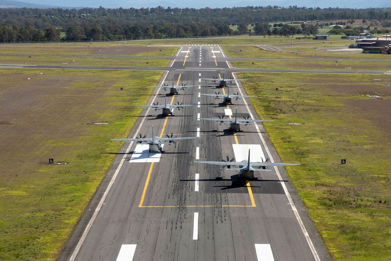 RAAF realiza Elephant Walk com seus C-27J (Foto: MD Austrália).