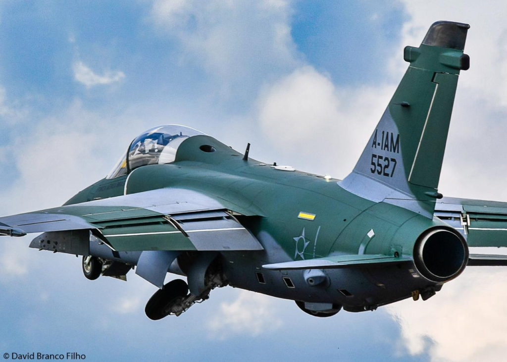 Os A-1M são baseados em Santa Maria (Fotos: FAB).