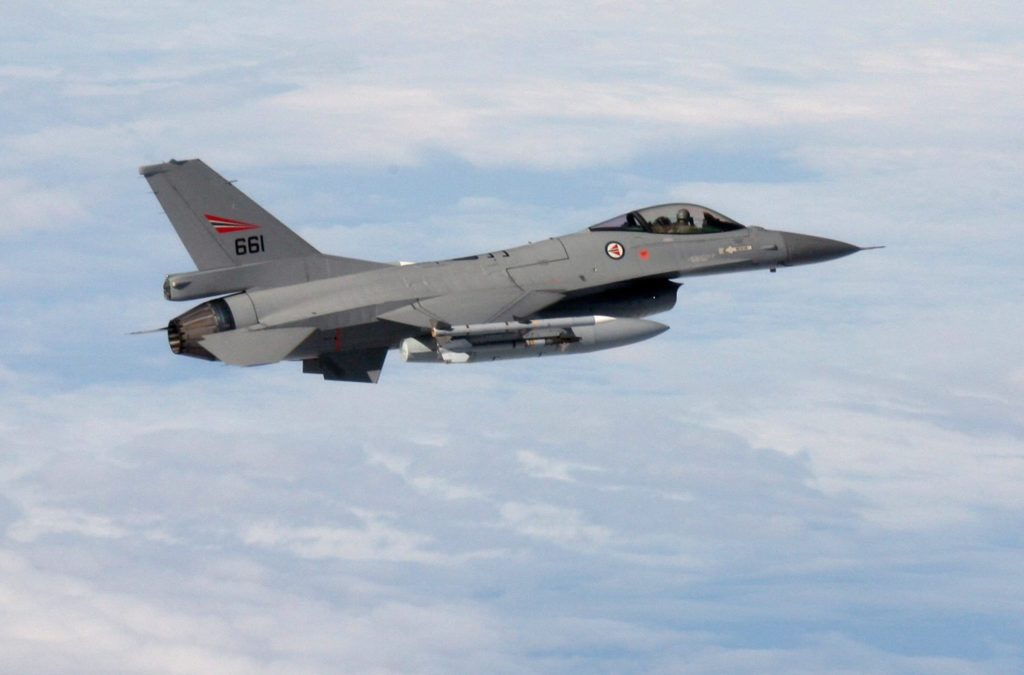 Romênia quer os F-16AM/BM da Noruega (Foto: RNoAF).