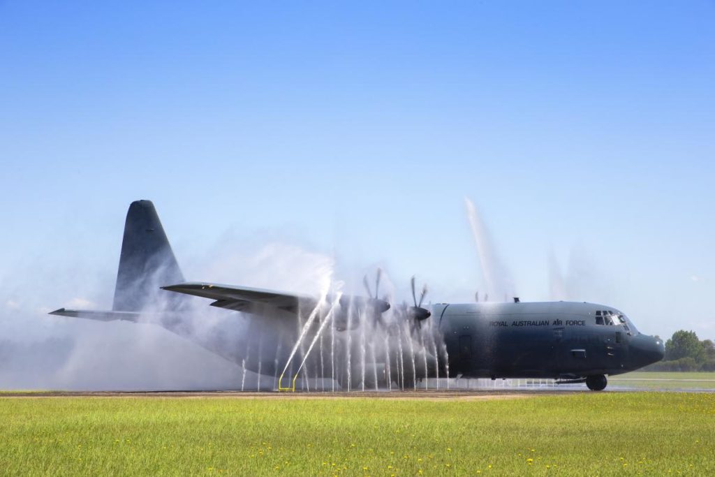 Primeiro C-130J atualizado recebido pela Força Aérea Australiana (Foto: DoD Austrália).