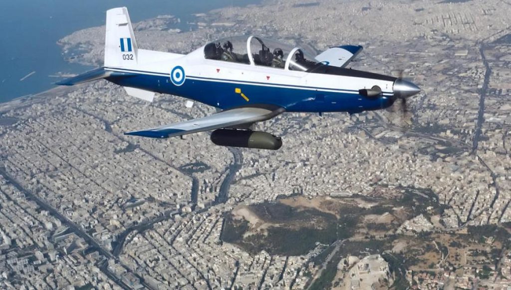 Novos pods para aeronaves de ataque a Força Aérea Argentina (Foto: Beechecraft).