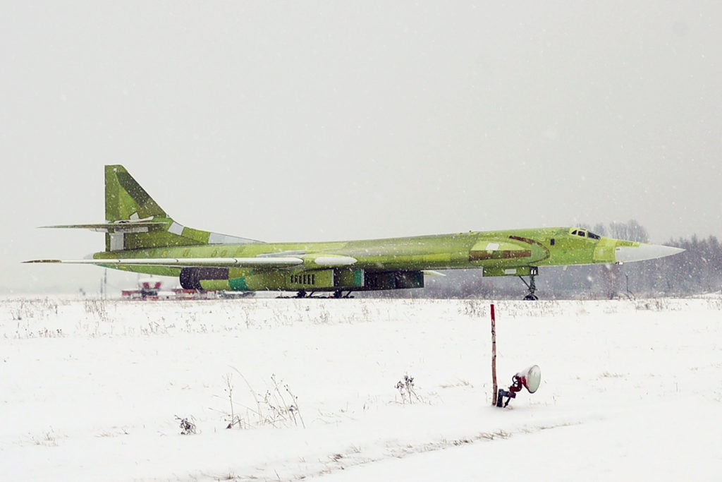 Novo Tu-160M Blackjack realizou o seu primeiro voo (Fotos: Tupolev).