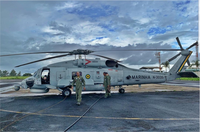 El SH-16 N-3035 de EsqdHS-1 asistió en las misiones SAR en Capitólio (MG) - Foto: MB.