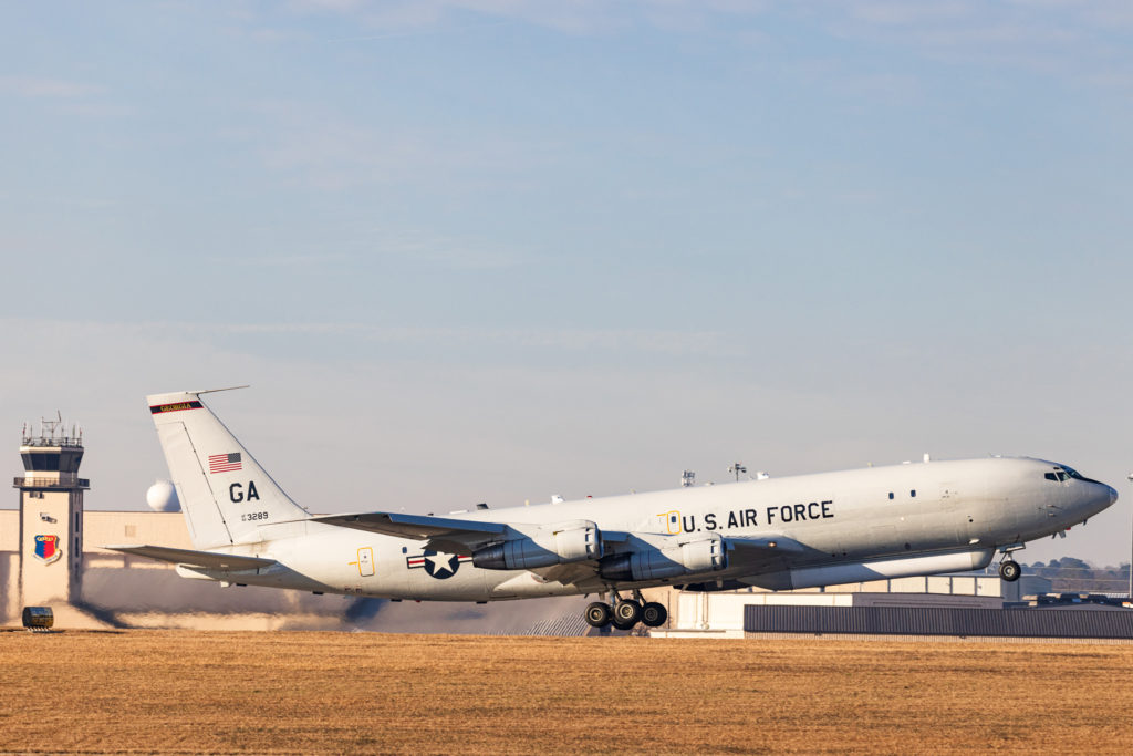 USAF: orçamento FY23 será de US$ 169,5 bilhões. Os E-8C Joint STARS serão retirados de operação (Foto: USAF/Tech. Sgt. Jeff Rice).