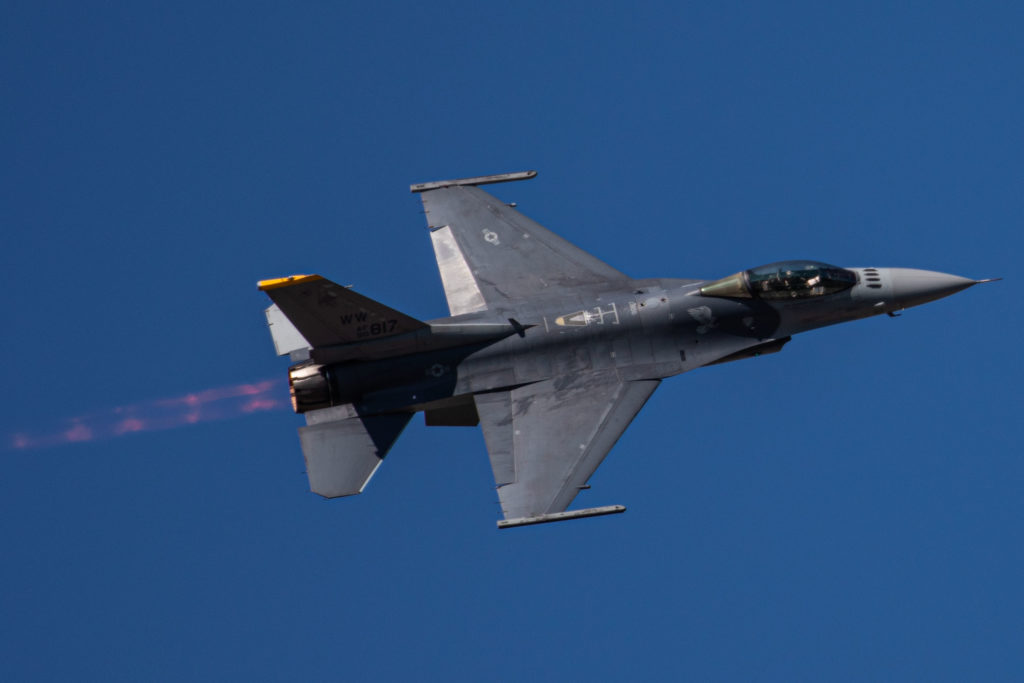Projeto Venom: IA para as aeronaves da USAF. O F-16 serão usados como plataforma para refinar programa de IA para aeronaves da USAF (Foto: USAF).