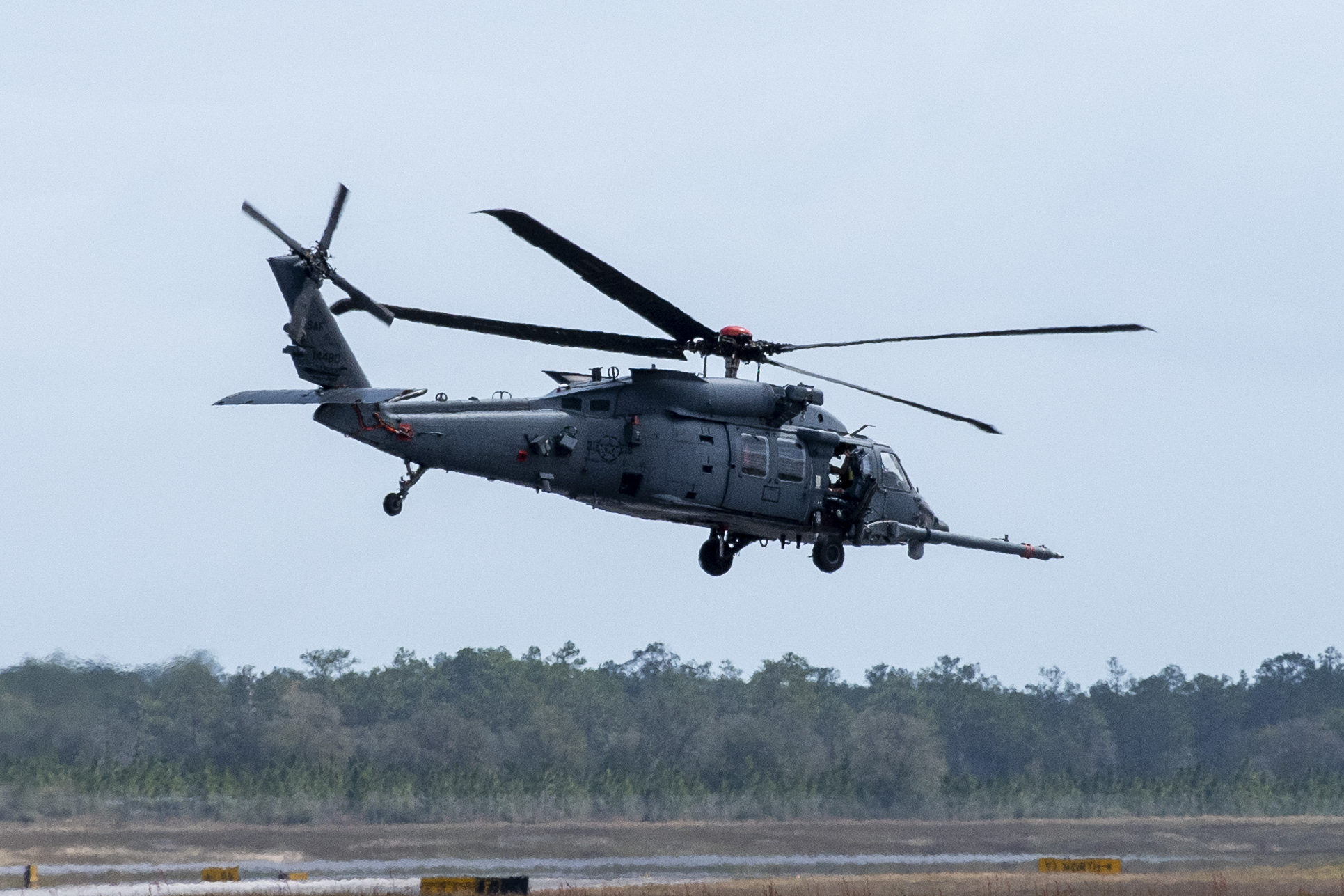 HH-60W Jolly Green II começa a ser testado pelo 88th TES (Foto USAF/Dave Shelikoff).