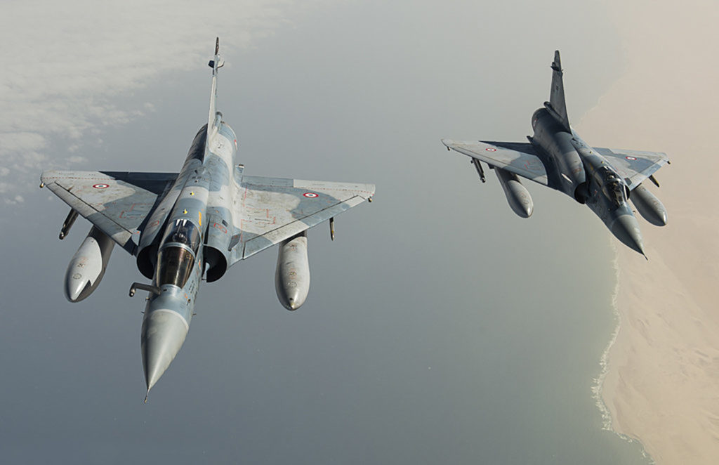 Ucrânia pede à França Rafale ou Mirage e radares para os Su-27. A chance maior é dos ucranianos obterem Mirages 2000C franceses. Foto: AAE.