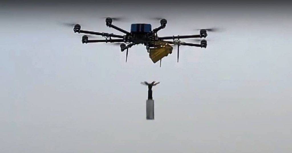 UCRÂNIA: pequenos drones civis causam baixas nas tropas russas (Fonte: ChrisO).