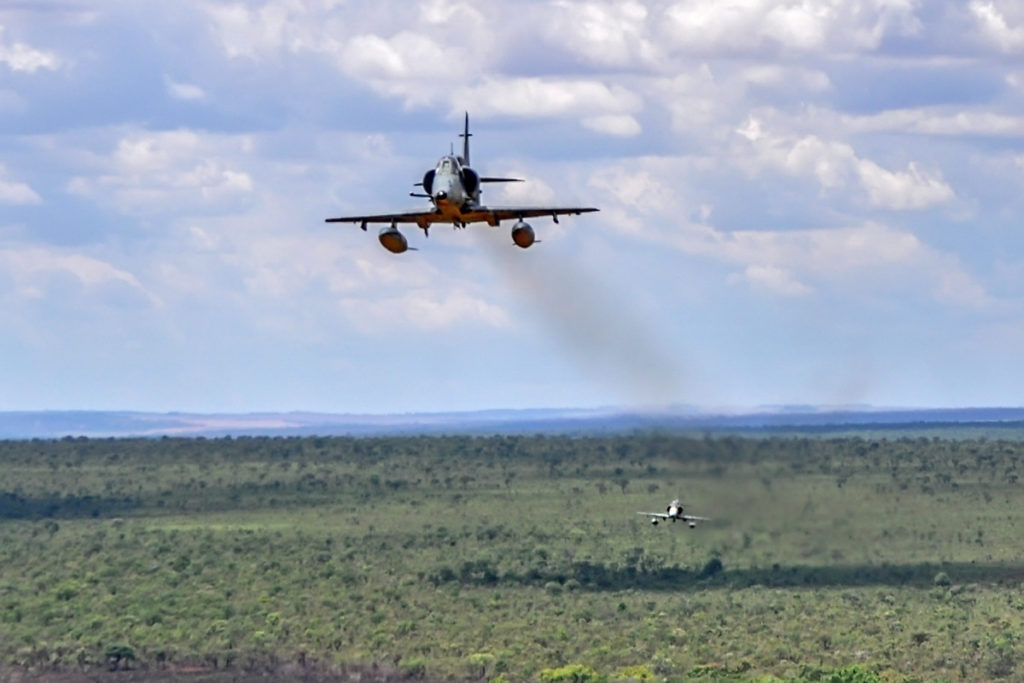 Caças AF-1B da Marinha realizam exercício de ataque ao solo em MG (Foto ilustrativa: MB).