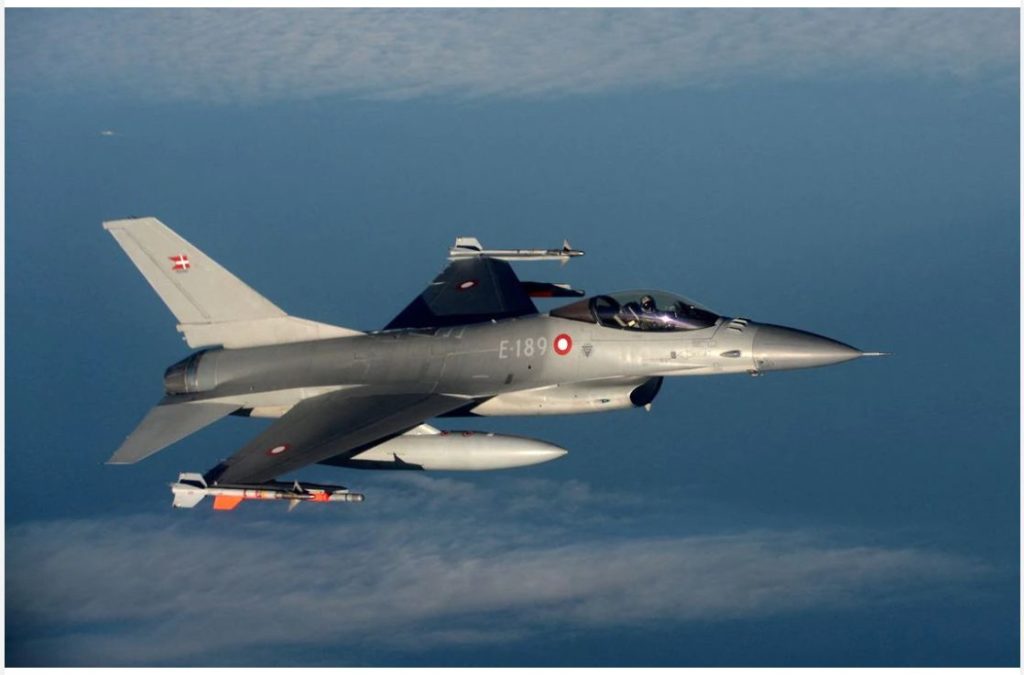 Dinamarca manterá F-16 operacionais por mais três anos (Foto: RDAF).