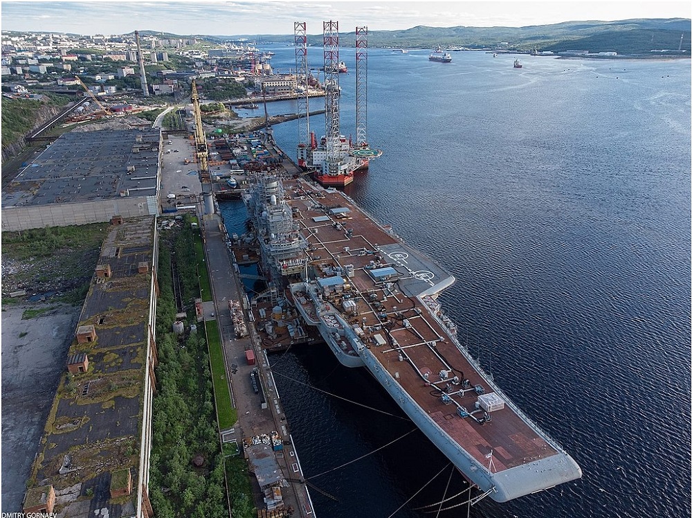 Oficialmente o Almirante Kuznetsov deverá retornar ao serviço em 2024 (Fotos: PM).