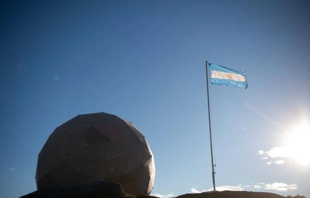Voos originados no Chile com destino às Malvinas são detectados no espaço aéreo argentino (Foto: FAA).