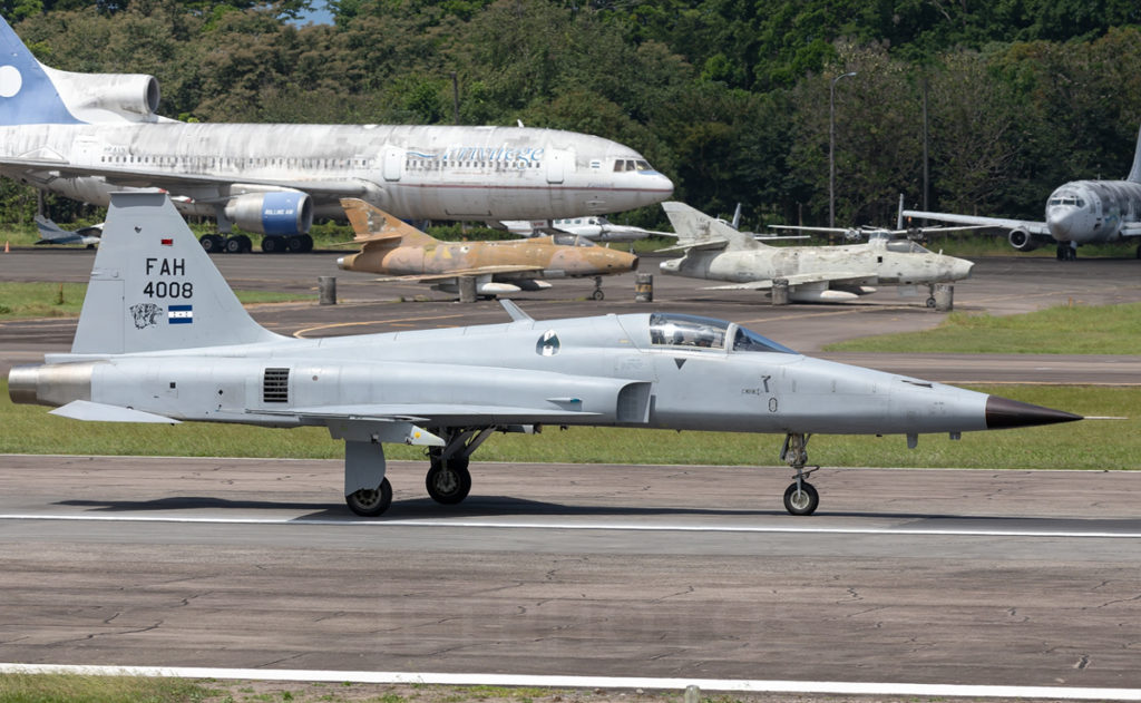 Expresidente hondureño pide modernización de los F-5 de la FAH (Foto: Sebastián Sowa).