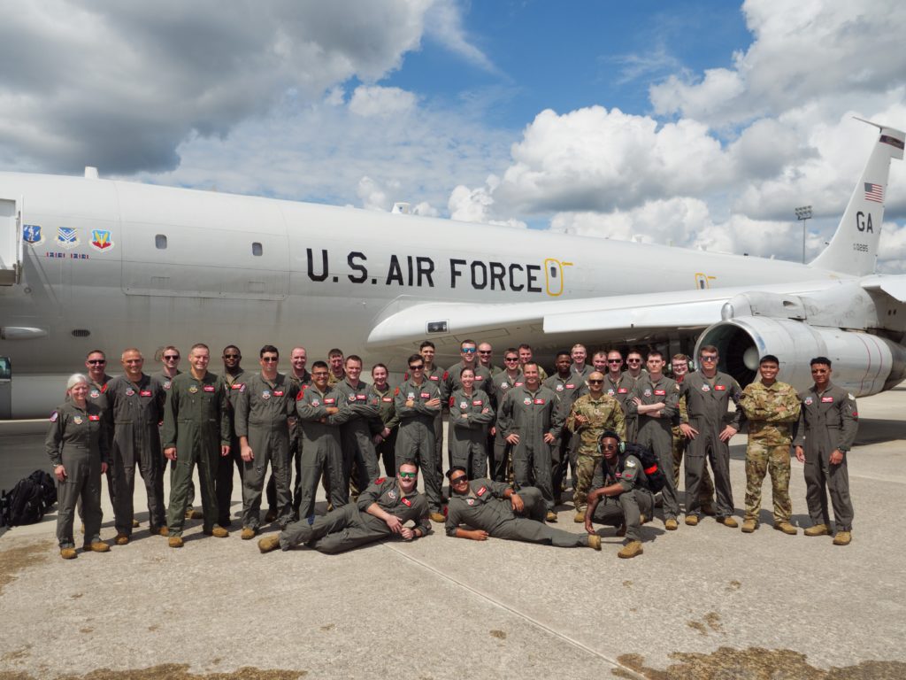 Última missão do 16th ACCS (Foto: U.S. Air National Guard photo by Senior Master Sgt. Roger Parsons).