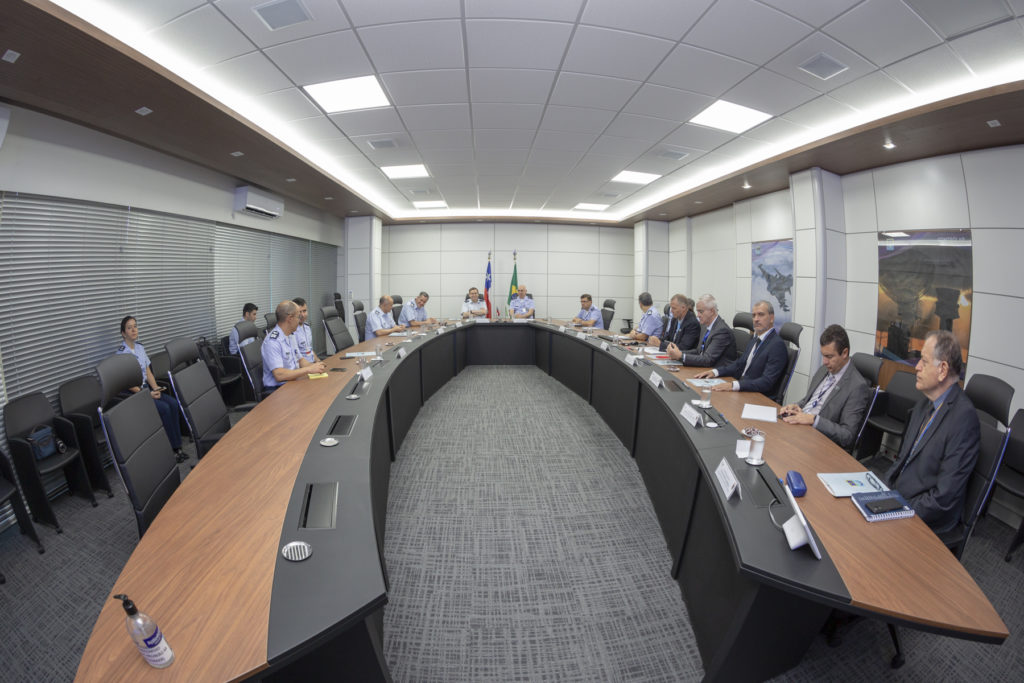 Reunião entre FAB e FACh realizada em Brasília (Fotos: FAB).