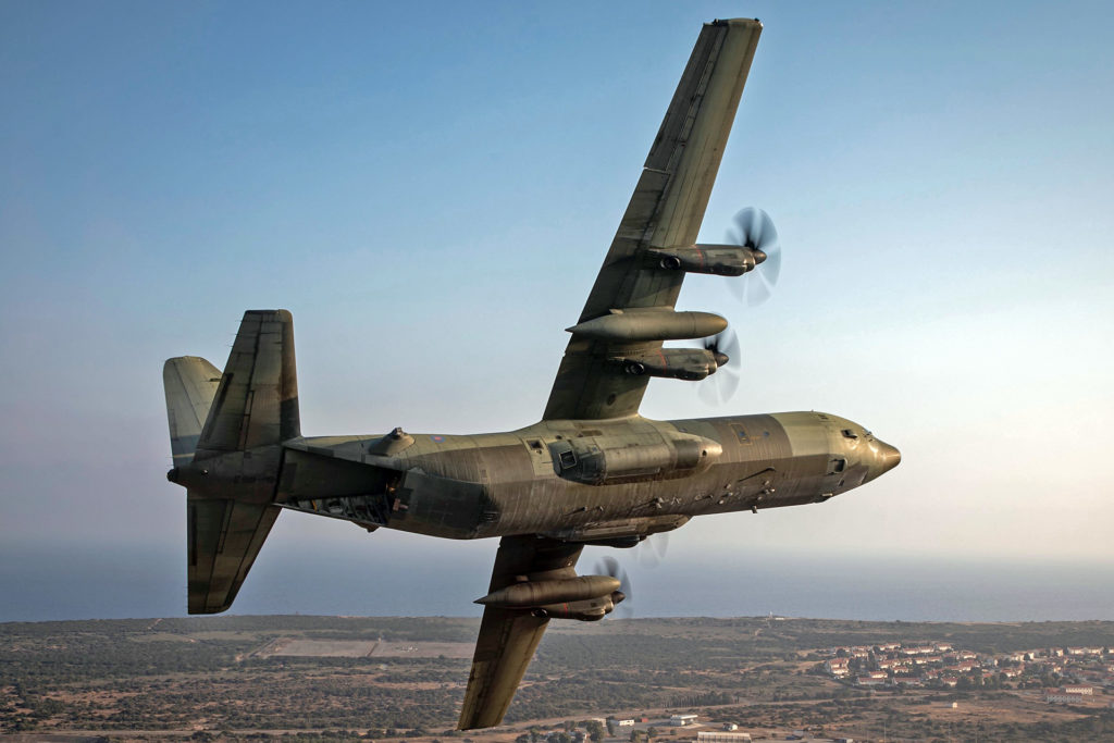¡Despedida!  Vuelo de despedida del Hércules C-130 de la RAF (Fotos: RAF).