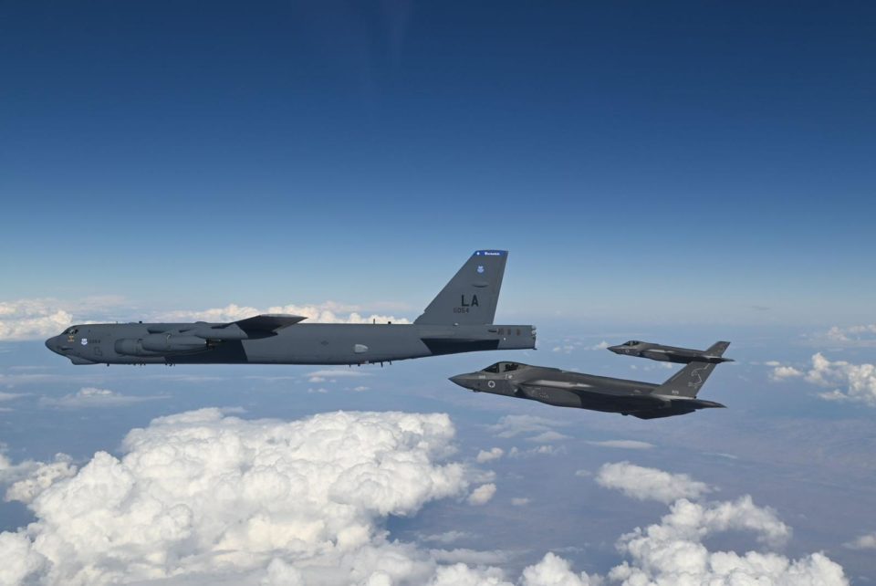 Boeing Atualiza Os B-52 Da USAF Com Radar AESA Da RTX – Força Aérea