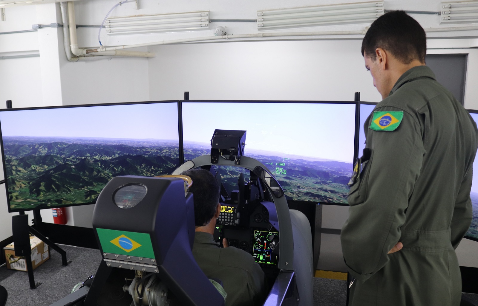Simulador de voo na idade do byte lascado - parte 1 - Poder Aéreo –  Aviação, Forças Aéreas, Indústria Aeroespacial e de Defesa