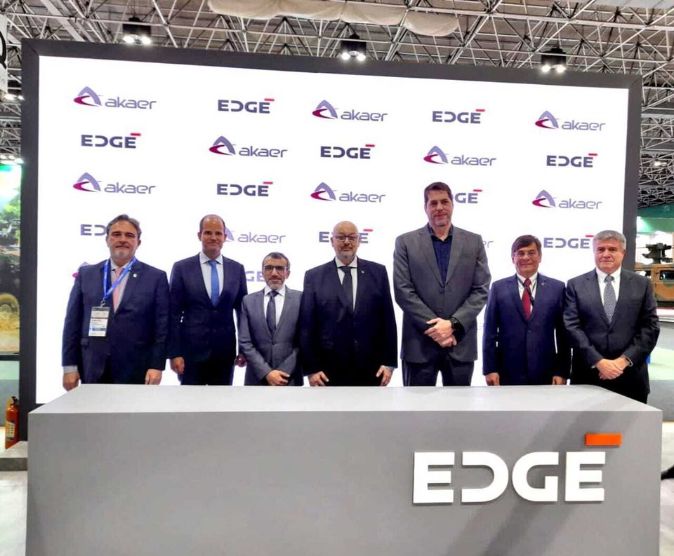 Akaer y EDGE firman un acuerdo de cooperación durante LAAD 2023
