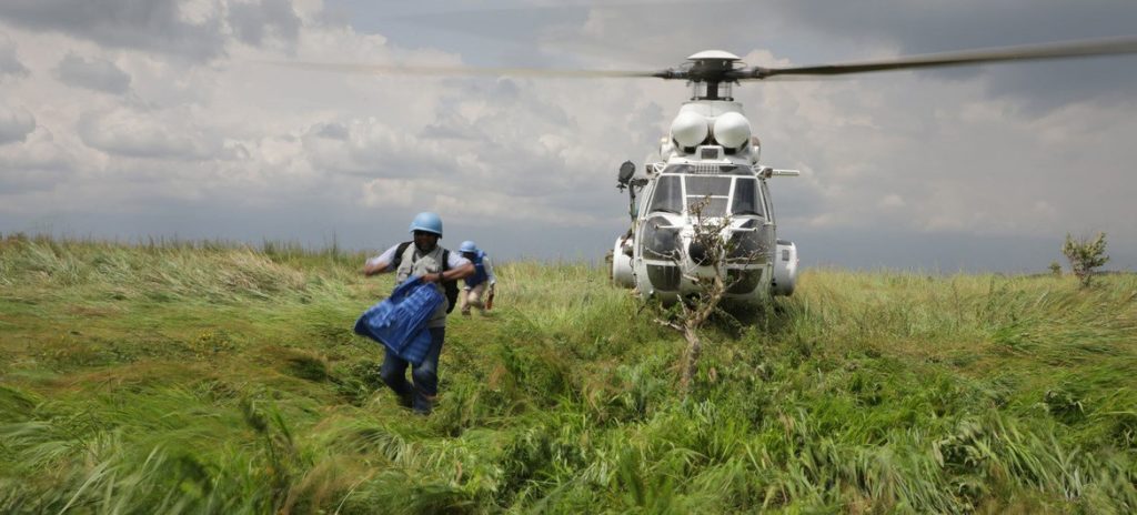 Leste da República Democrática do Congo está se deteriorando. Em fevereiro, um Atlas Oryx da SAAF a serviço da ONU foi atacado (Foto: UN).