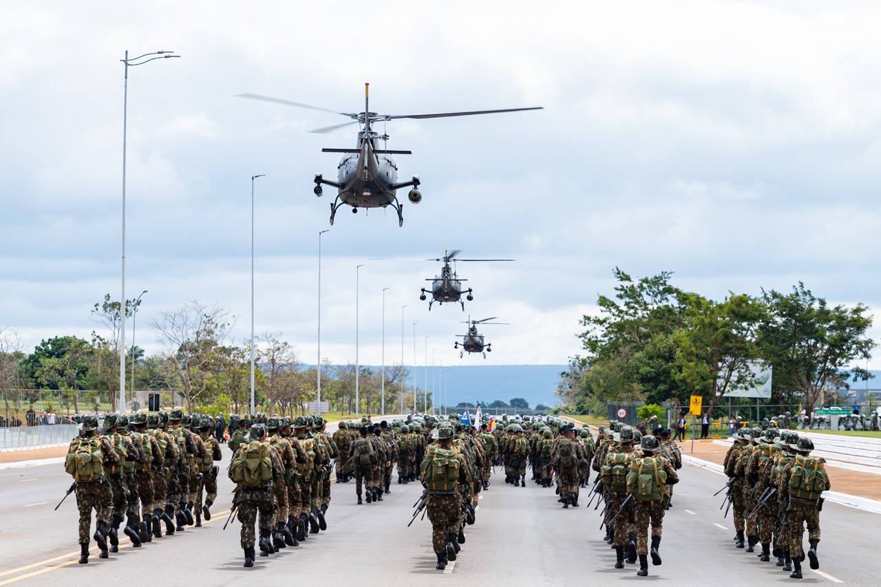 MREB-Brasil - 19 de Abril dia do Exército Brasileiro
