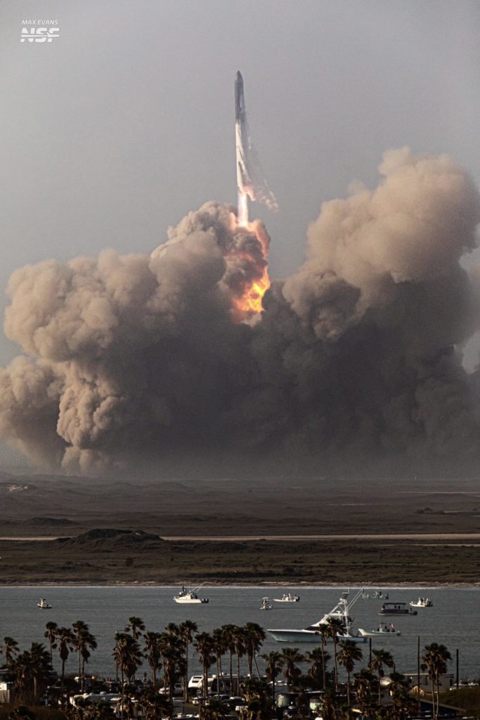 Starship da SpaceX, o mais potente foguete já construído, explodiu após lançamento nos EUA (Foto: Max Evans).