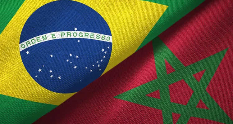 Marruecos y Brasil estiran bucles en el área de defensa (reproducción).