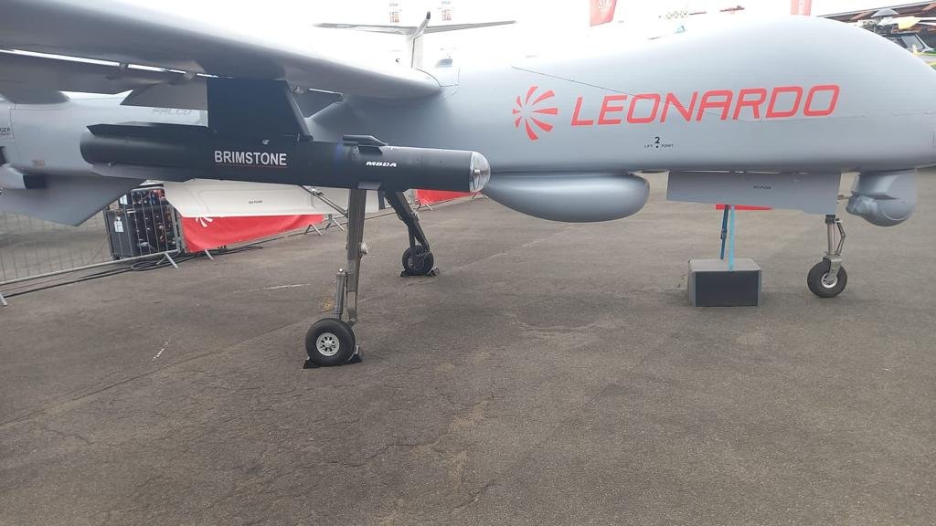 Salón Aeronáutico de París: Leonardo presenta UAV Falco Xplorer armado con misil MBDA (Foto: @CiroNappi6)