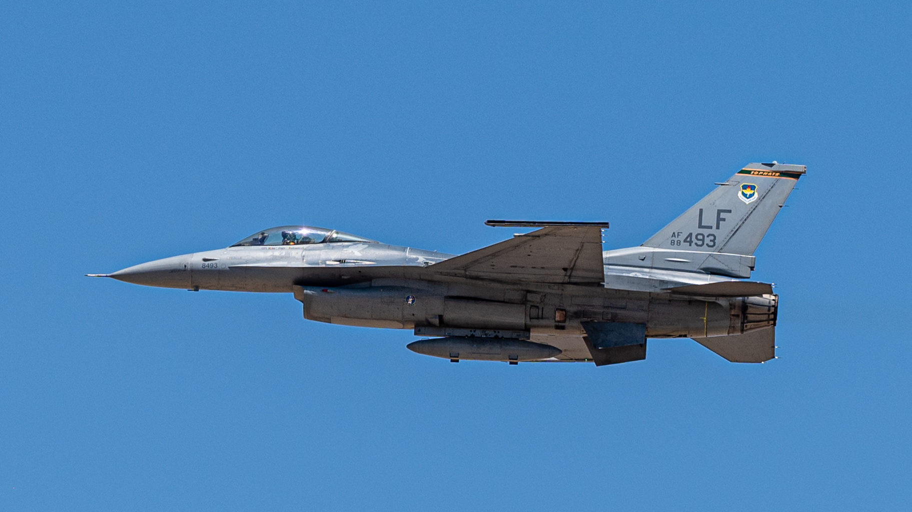 309th FS troca seus F-16 block 42 pelo block 40 do 54th FG (Foto: USAF/Senior Airman Dominic Tyler).