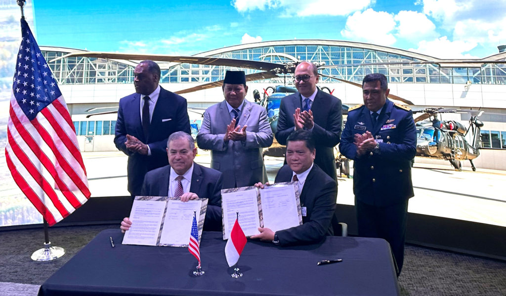 Sikorsky e PTDI Indonésia firmam parceria visando vendas de S-70M (Foto: LM).