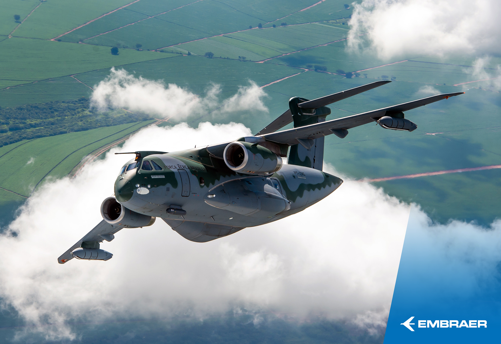 Força Aérea Brasileira e Defesa e Segurança da Embraer defendem o esboço de  aeronaves KC-390
