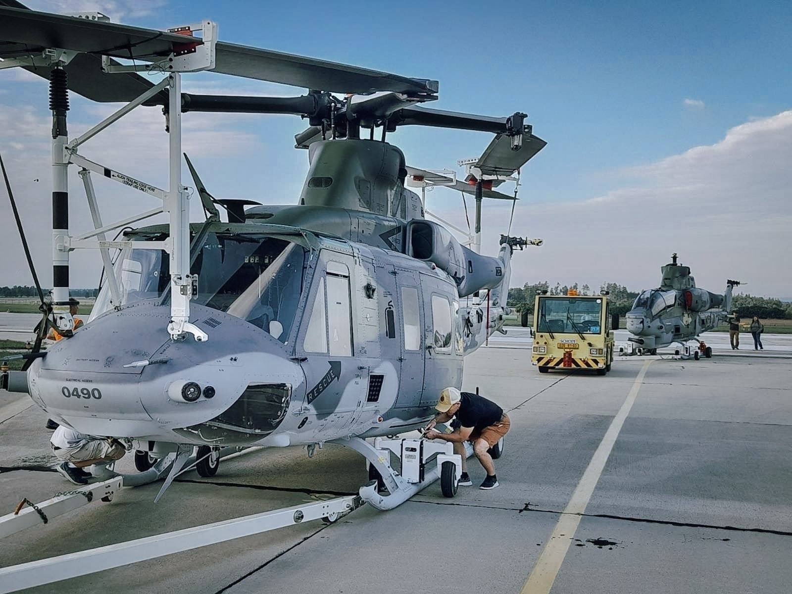 República Tcheca doa helicópteros a Ucrânia » Força Aérea