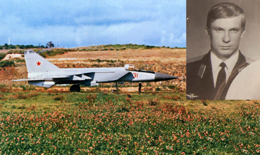 Morre Viktor Belenko, piloto que roubou um MiG-25 em 1976. Foto US DoD/URSS.