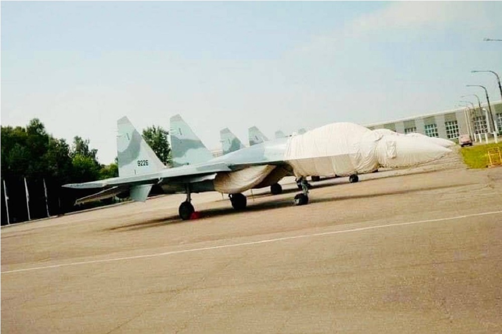 Parte dos Su-35SE ex-Egito, estocado na fábrica da UAC, que agora vão ir para o Irã. Foto: UAC.