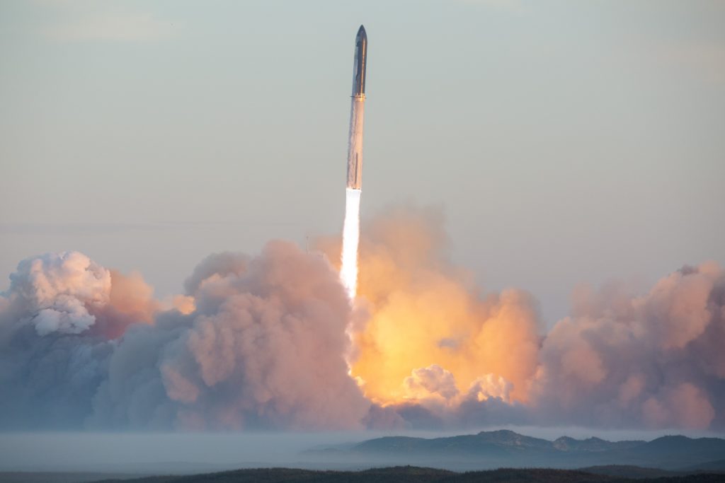 SpaceX lançou com sucesso o Starship, o maior foguete da história (Fotos: SpaceX).