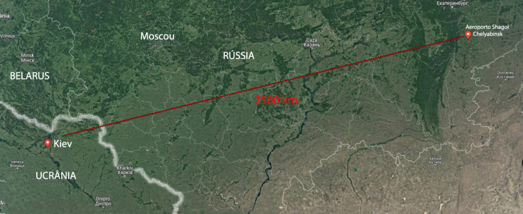 Su-34 foi incendiado no aeroporto de Chelyabinsk. Mapa mostra a distância do território ucraniano em que foi feita a sabotagem ao Su-34. Arte: Casella.